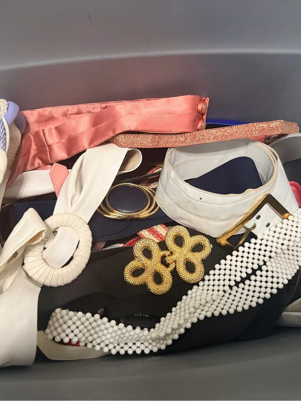 Vintage Ladies Belt Lot 26 Piece Reseller Bundle 1960s 70s 80s 90s Mixed Styles